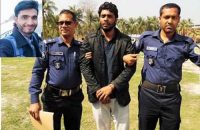 উজিরপুরে জবাই করে কলেজ ছাত্র হত্যার ঘটনায় পরকীয়া প্রেমিকার স্বামী গ্রেপ্তার