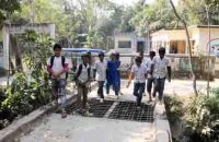 একুশ বছরে সংস্কার নেই, অত্যাধিক ঝুঁকিতে শিশু শিক্ষার্থীরা