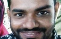 বিয়ের প্রলোভন দেখিয়ে কলেজ ছাত্রীকে ধর্ষন,   ধর্ষকের বাড়িতে অনশন