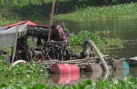 উজিরপুরে অবৈধ ড্রেজার দিয়ে বালু উত্তোলনের মহাউৎসব চলছে