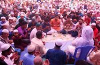 গৌরনদীতে আবুল হাসানাত আবদুল্লাহর সুস্থ্যতা কামনায় ছাত্রলীগ ও ব্যবসায়ীদের উদ্যোগে দোয়া মোনাজাত