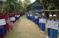 আগৈলঝাড়ায় শিক্ষা প্রতিষ্ঠান ও অবাসিক এলাকায়   মুরগীর ফার্ম, পরিবেশ দূষন