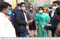 উজিরপুরে মাক্স না পরায় ইউপি চেয়ারম্যানসহ ১২ জনকে জড়িমানা