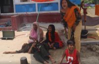 আধিপত্য বিস্তারকে কেন্দ্র করে গৌরনদী বেদে পল্লীতে দুই পক্ষের হামলা-পাল্টা হামলা, ৫ বাড়ি ভাঙচুর, আহত-১০