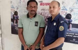 টরকী বন্দরে ডাকাতির ঘটনায়  যুবক গ্রেপ্তার