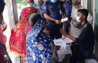 গৌরনদীত গণটিকার প্রথম দিনে ৫ হাজার ২জনের টিকা গ্রহন