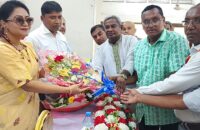 গৌরনদীতে বিদায়ী ইউএনওর বিদায় সংবর্ধনা ও নবাগত  ইউএনওর বরন অনুষ্ঠান