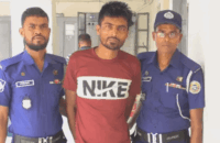 আগৈলঝাড়ায় পুলিশের উপর হামলা চালিয়ে পালিয়ে  যাওয়া মাদক ব্যবসায়ী গ্রেপ্তার