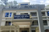 গৌরনদী উপজেলা ভূমি অফিসের একদিনে নামজারির  সেবা নিলেন ভাষা সৈনিকের পরিবার