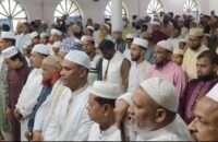 গৌরনদী কেন্দ্রীয় ঈদগা ময়দানে তথ্যমন্ত্রীর নামাজ আদায়, গনমানুষের সাথে শুভেচ্ছা বিনিময়